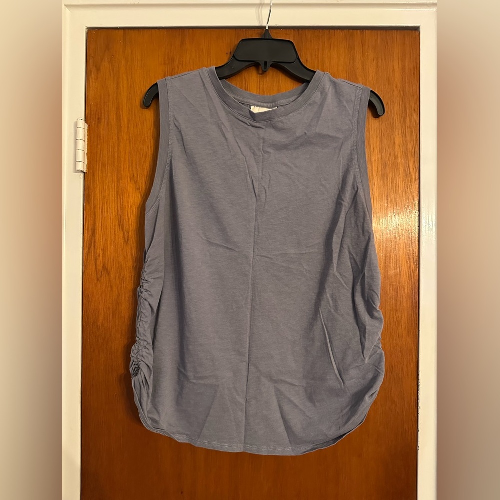 Universal Thread Sleeveless Gray Muscle Tee